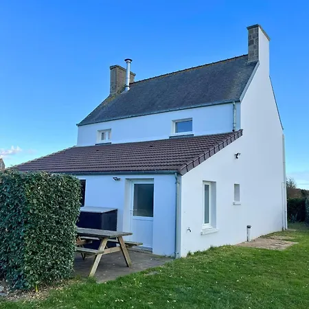 Maison Familiale Proche De La Holiday home Surtainville