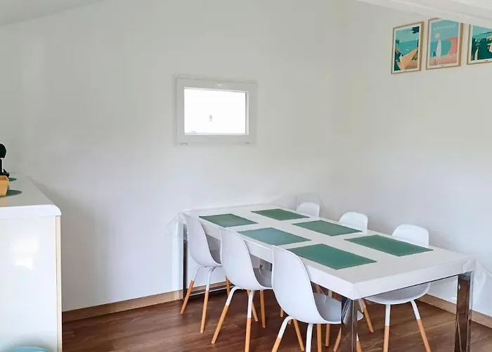 Maison Familiale Proche De La Holiday home Surtainville